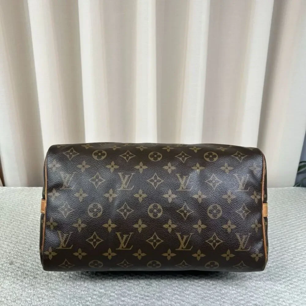 Louis Vuitton Women Pre-Loved Bag Very Good Condition